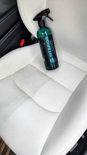 נוזל לניקוי פנים לרכב וניקוי מושבי עור