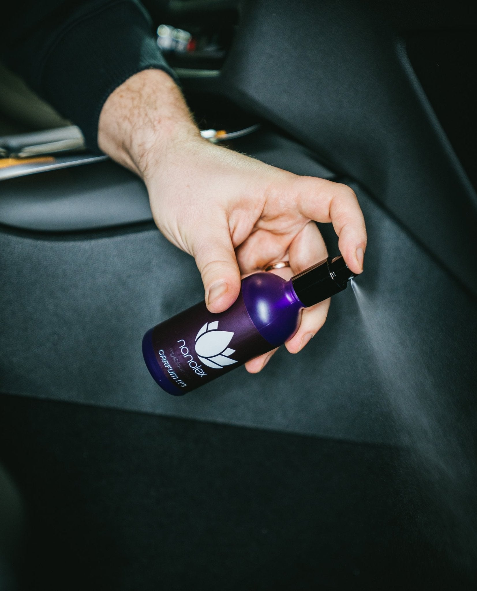 מבשם יוקרתי לרכב Nanolex Carfum no.3