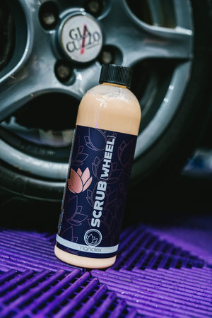 נוזל מיוחד לניקוי ג'אנטים Nanolex Scrub (WHEEL)