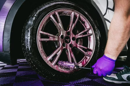מברשת לניקוי ג'אנטים לרכב Nanolex Wheel Brush
