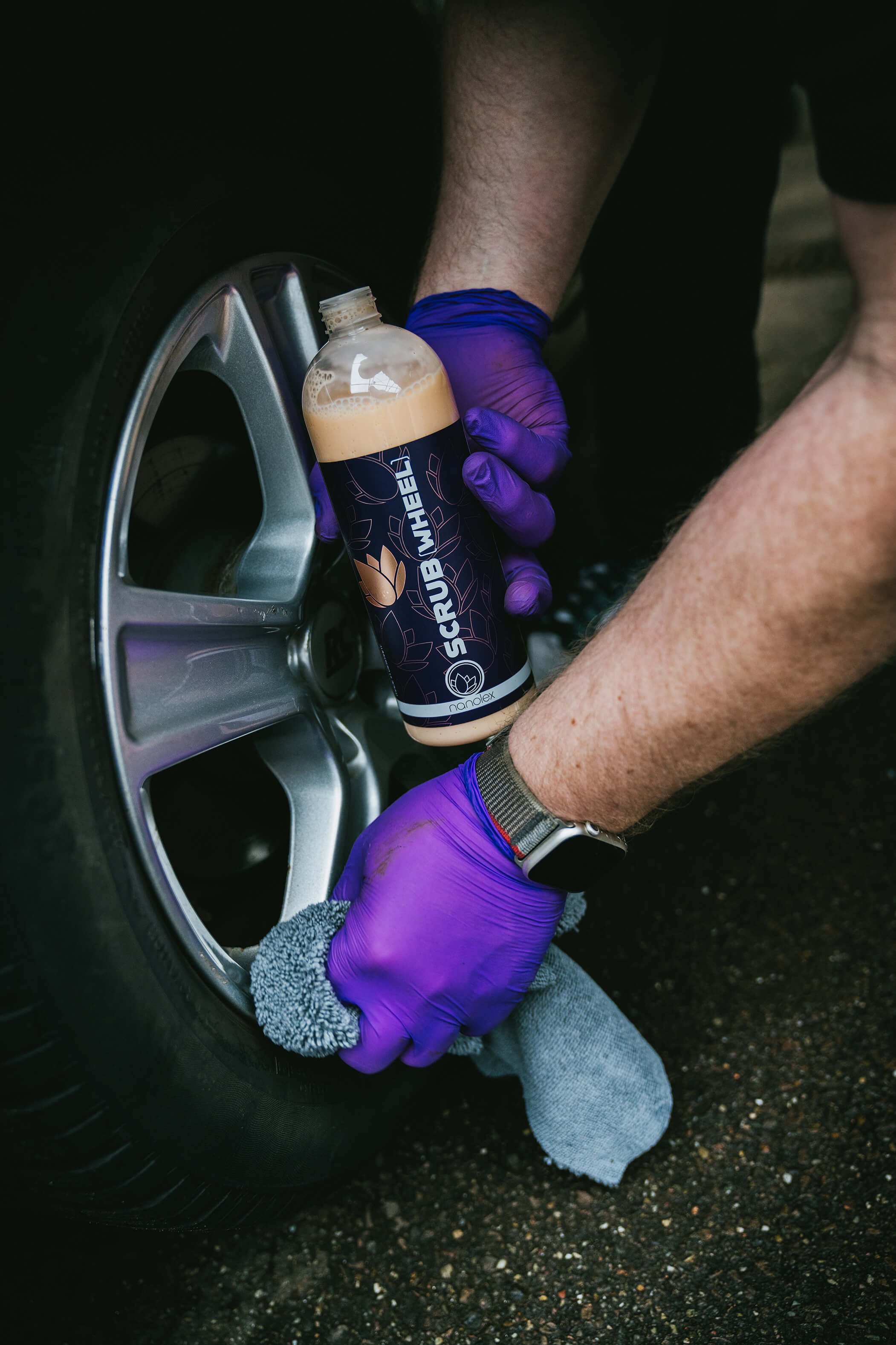 נוזל מיוחד לניקוי ג'אנטים Nanolex Scrub (WHEEL)